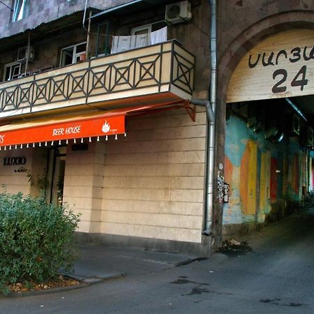 Apartment On Saryan 24 Erywań Zewnętrze zdjęcie