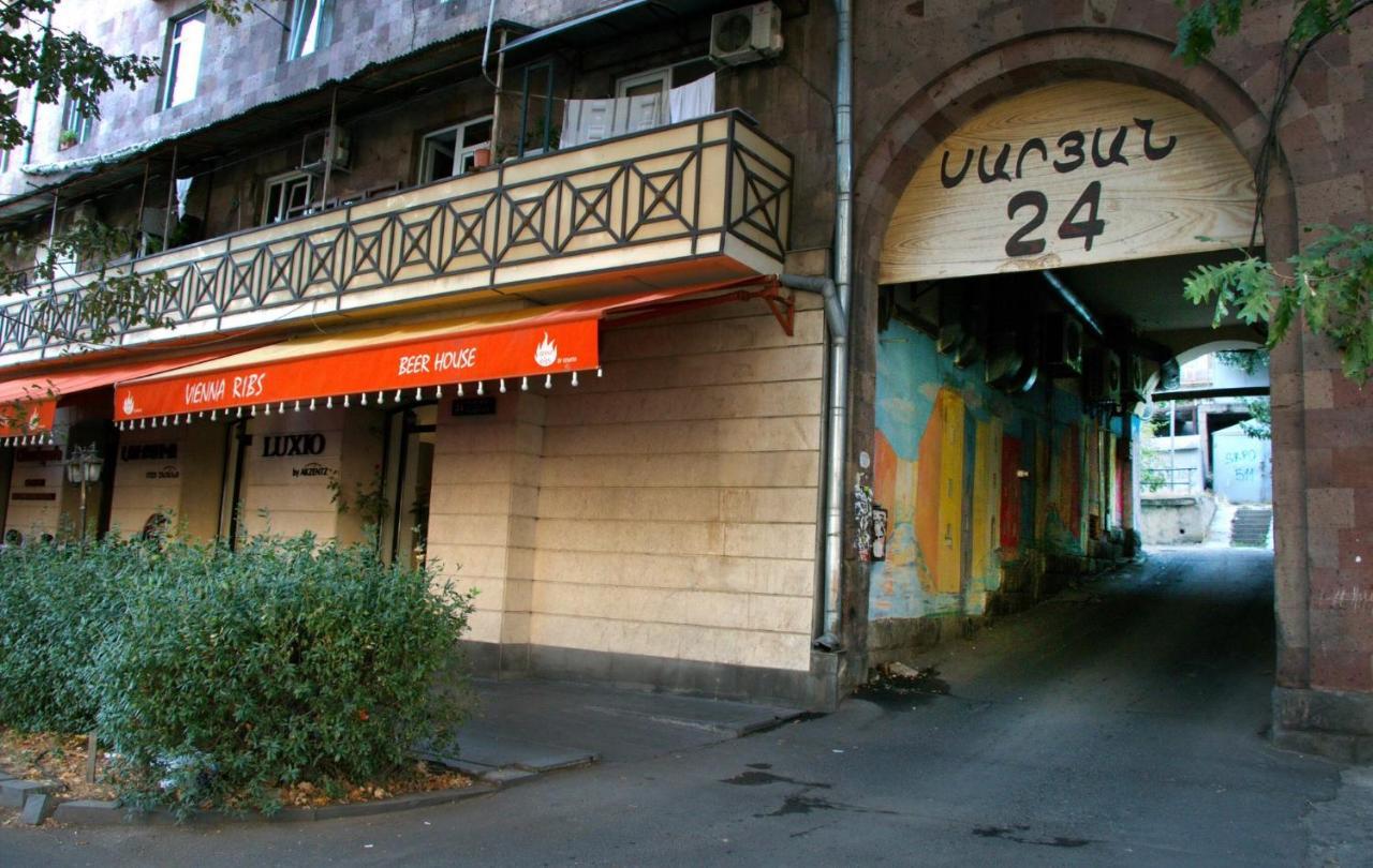 Apartment On Saryan 24 Erywań Zewnętrze zdjęcie